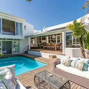  Holiday home White Waves House South Africa